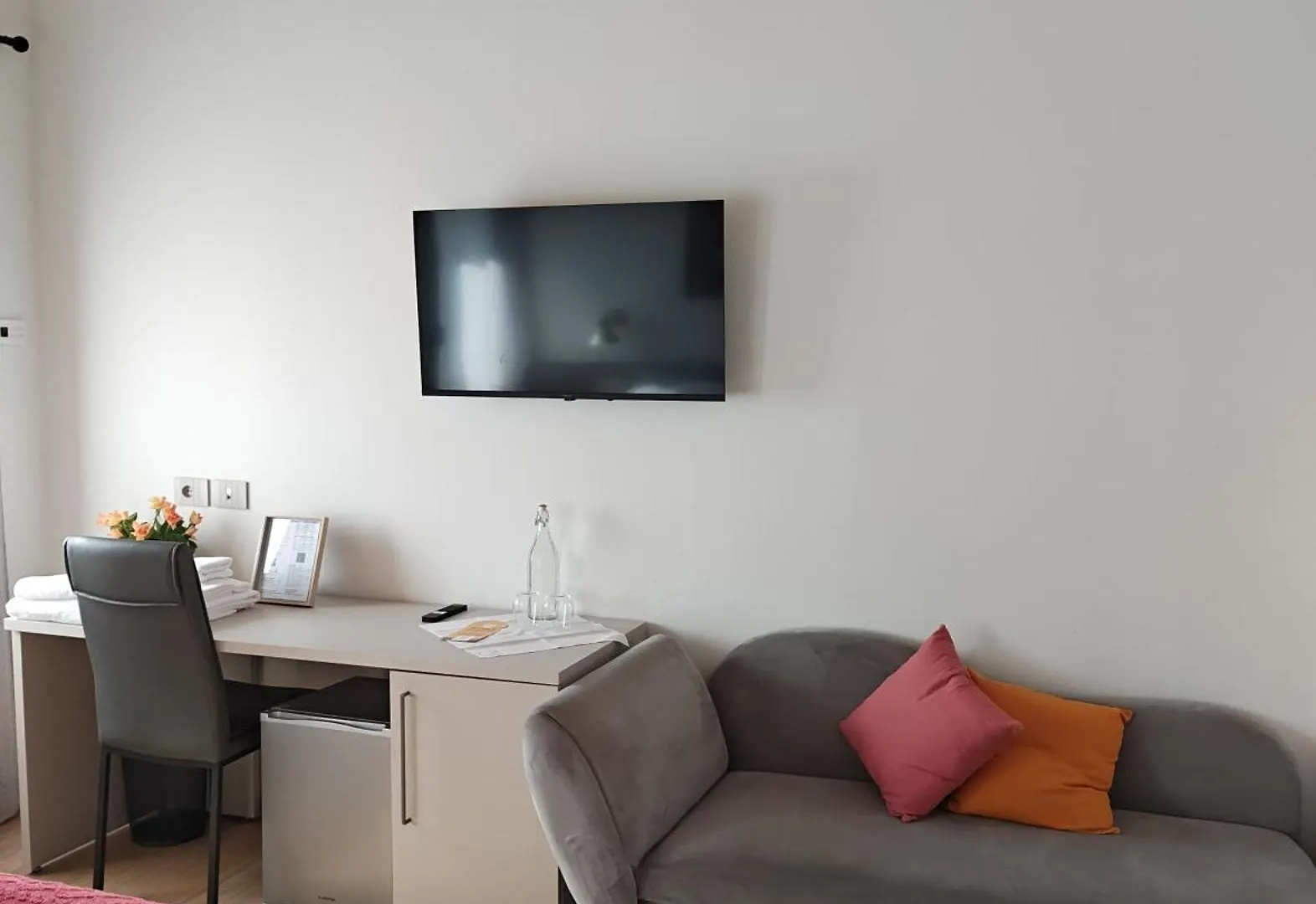 Dalla Afra Agrialloggi Guia Bed & Breakfast